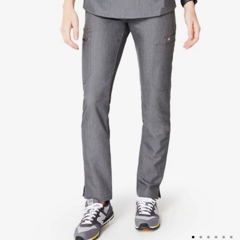 FIGS Yola Scrub Pants in Graphite, Small